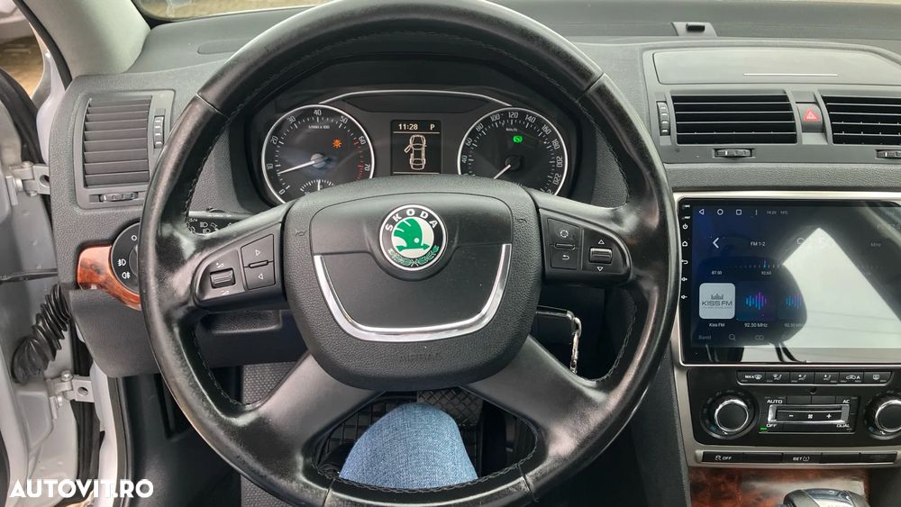 Skoda Octavia 1.4 TSI Ambiente DSG - 11