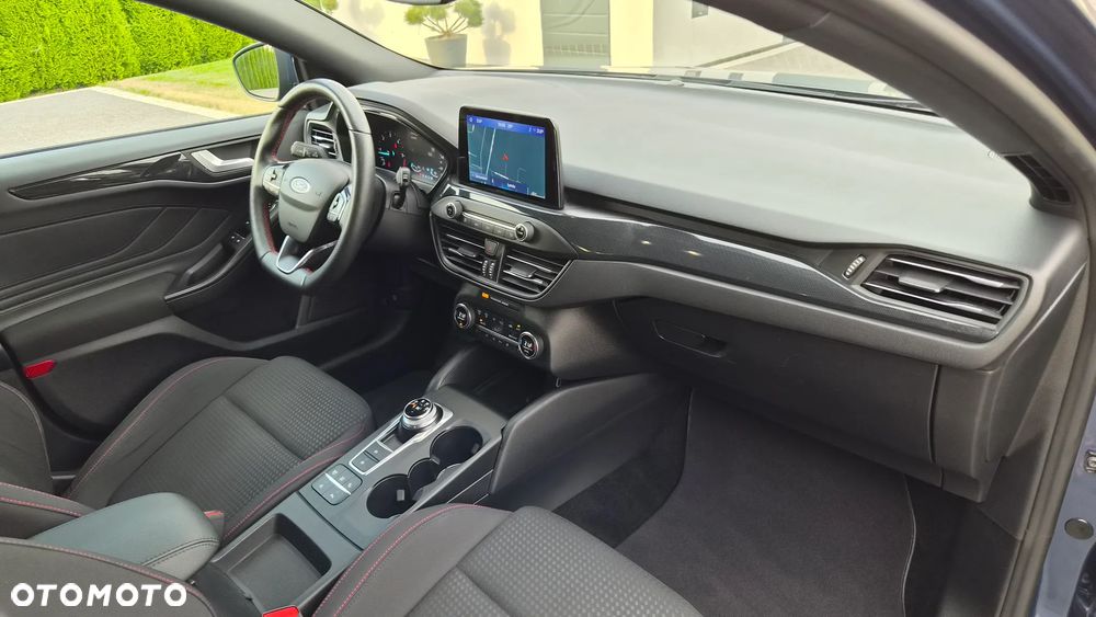 Ford Focus 2.0 TDCi ST-Line Red ASS PowerShift - 17