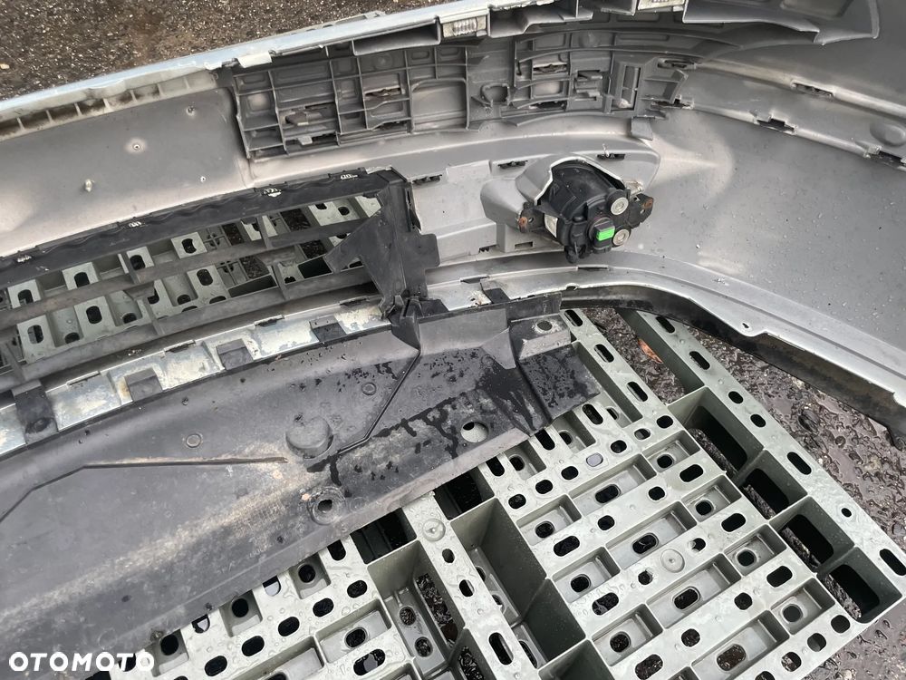 Zderzak przedni Renault Laguna II przed liftingiem, kolor TEB64 - 4
