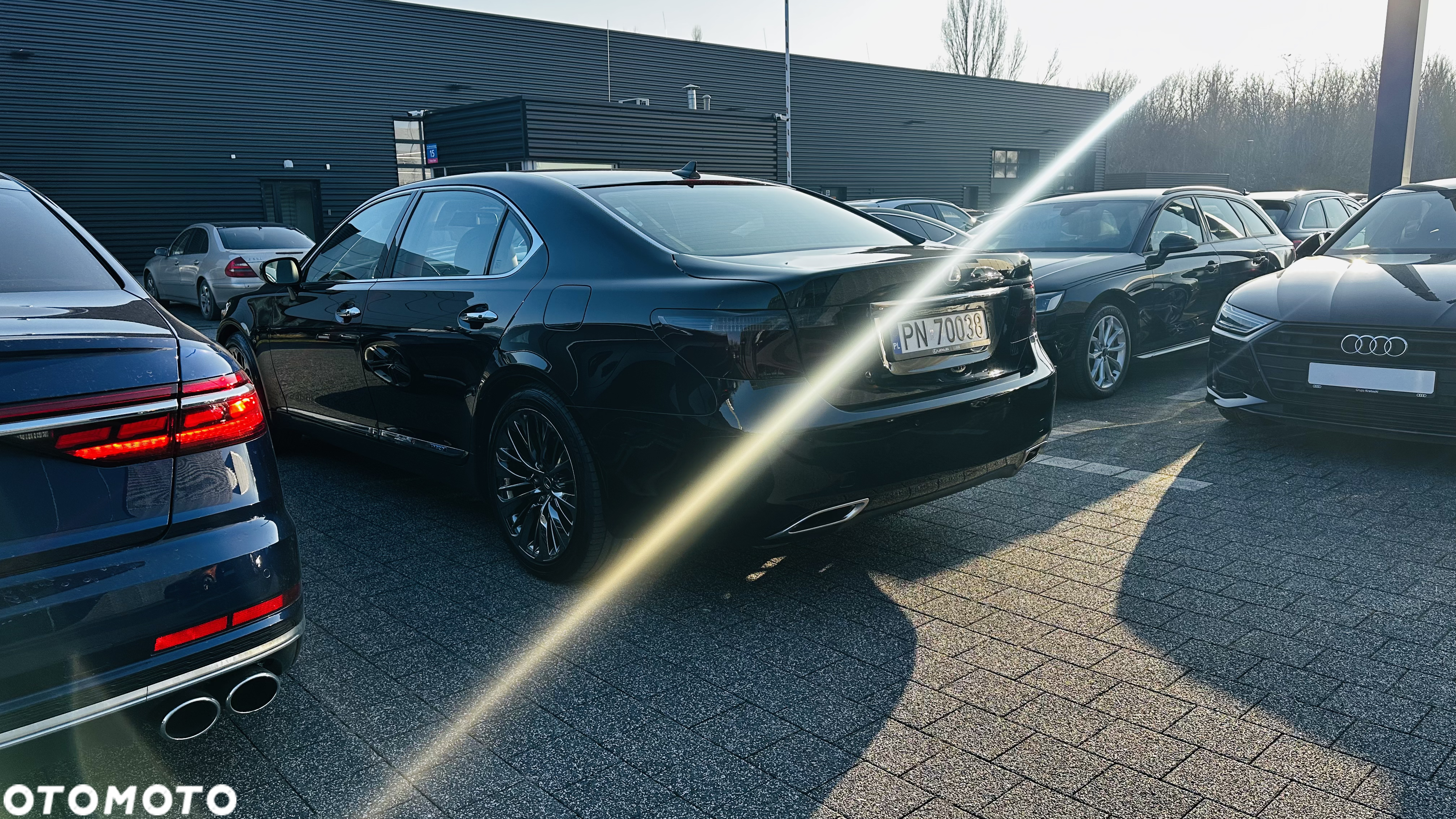 Lexus LS 600h L - 8