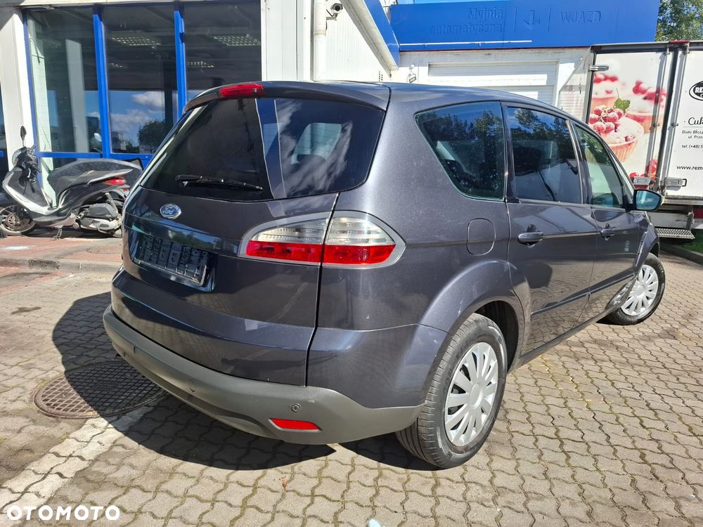 Ford S-Max 2.0 Titanium - 11
