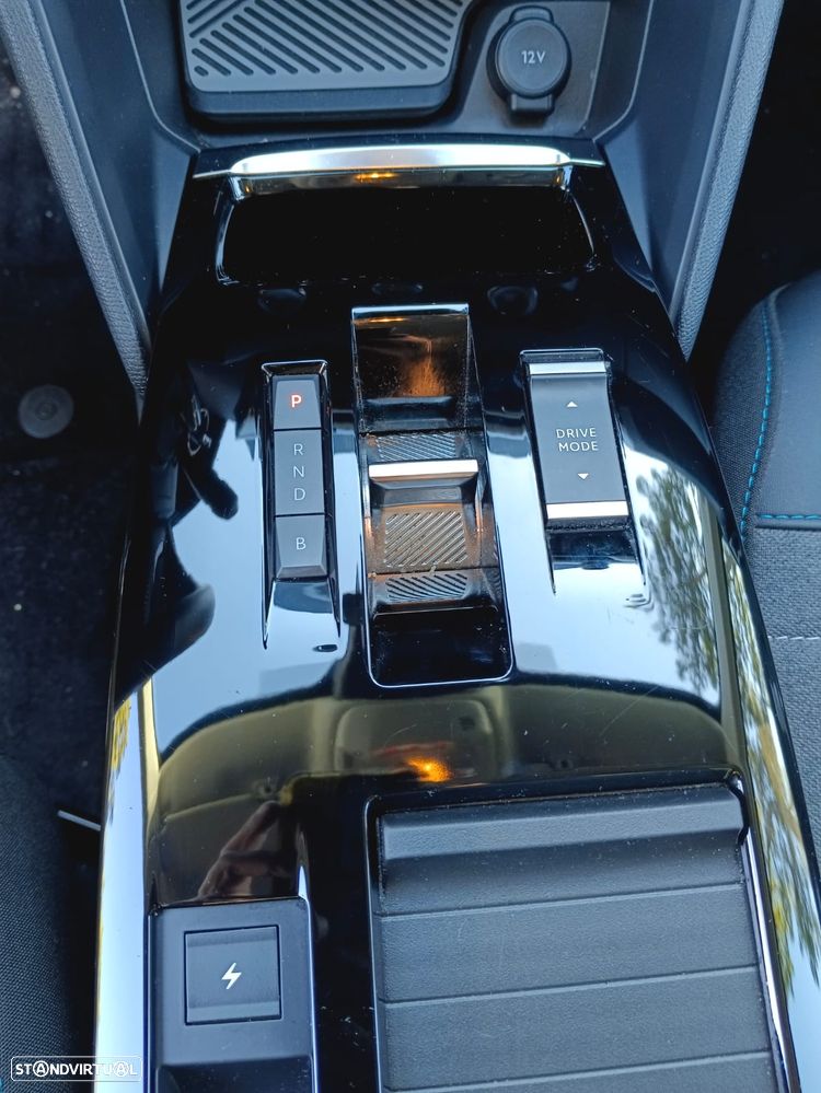 Citroën e-C4 136 YOU - 2