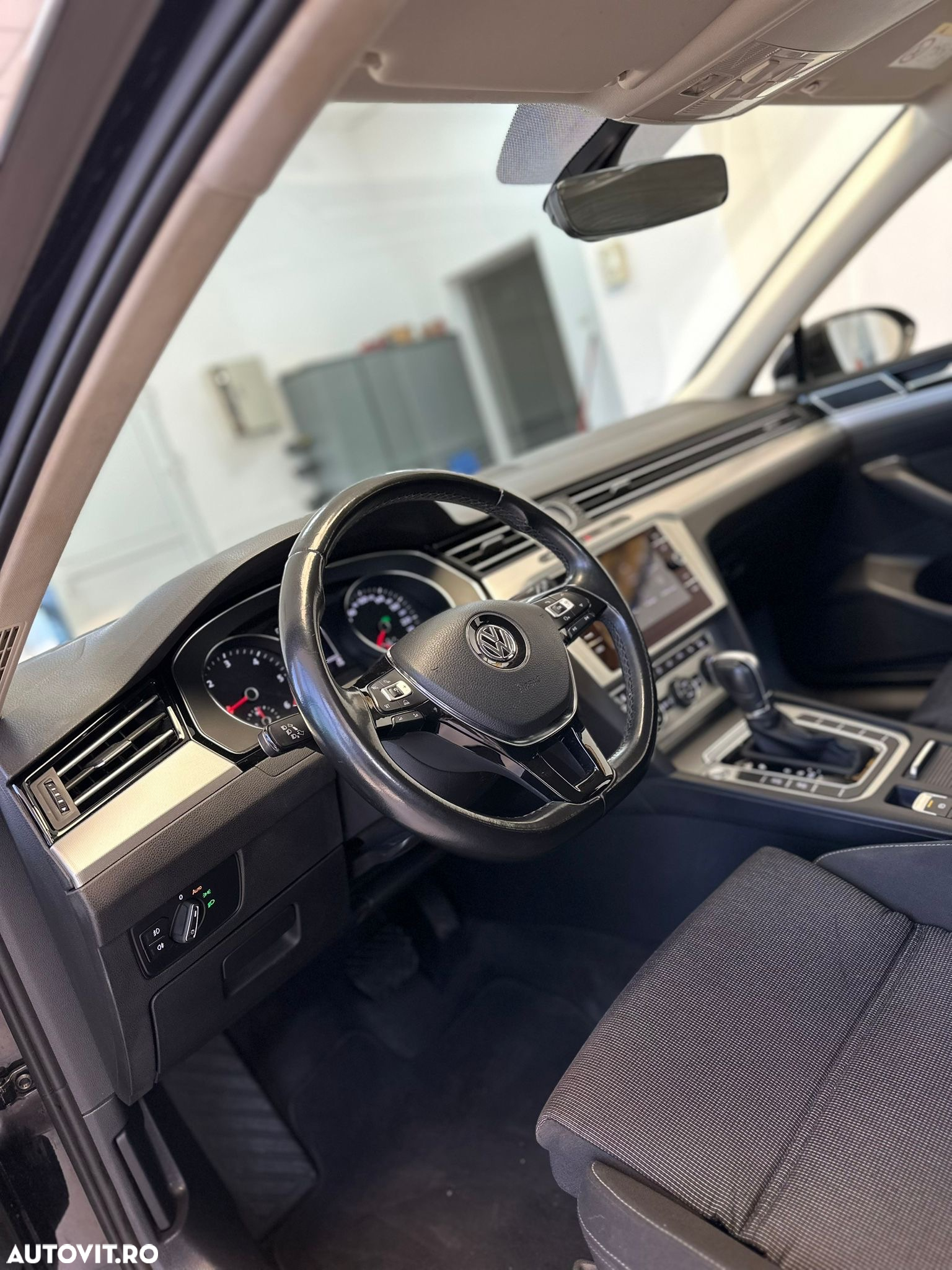 Volkswagen Passat Variant 2.0 TDI DSG Comfortline - 12