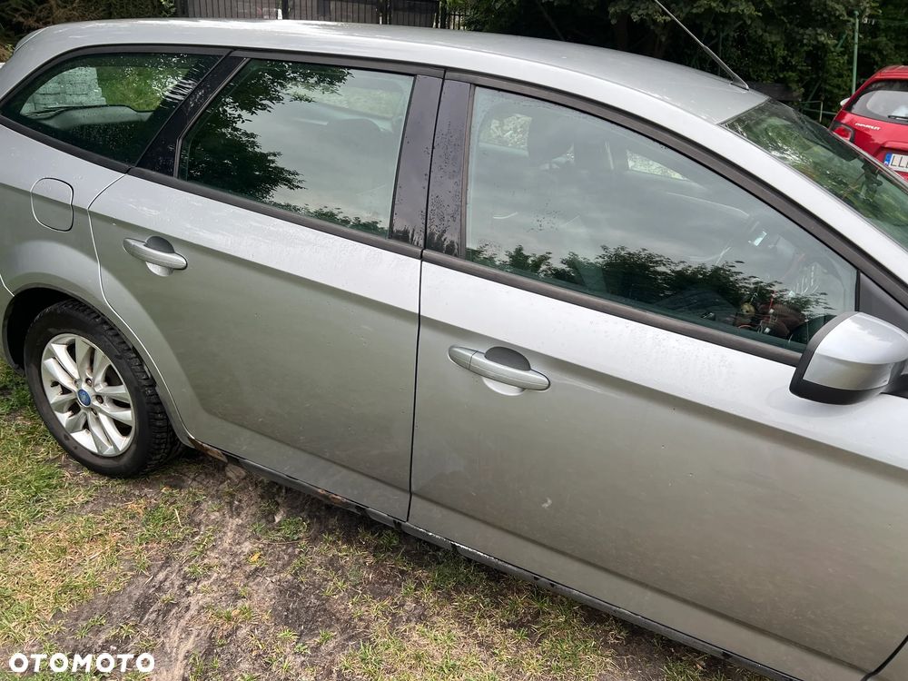 Ford Mondeo 2.5 Ghia - 7