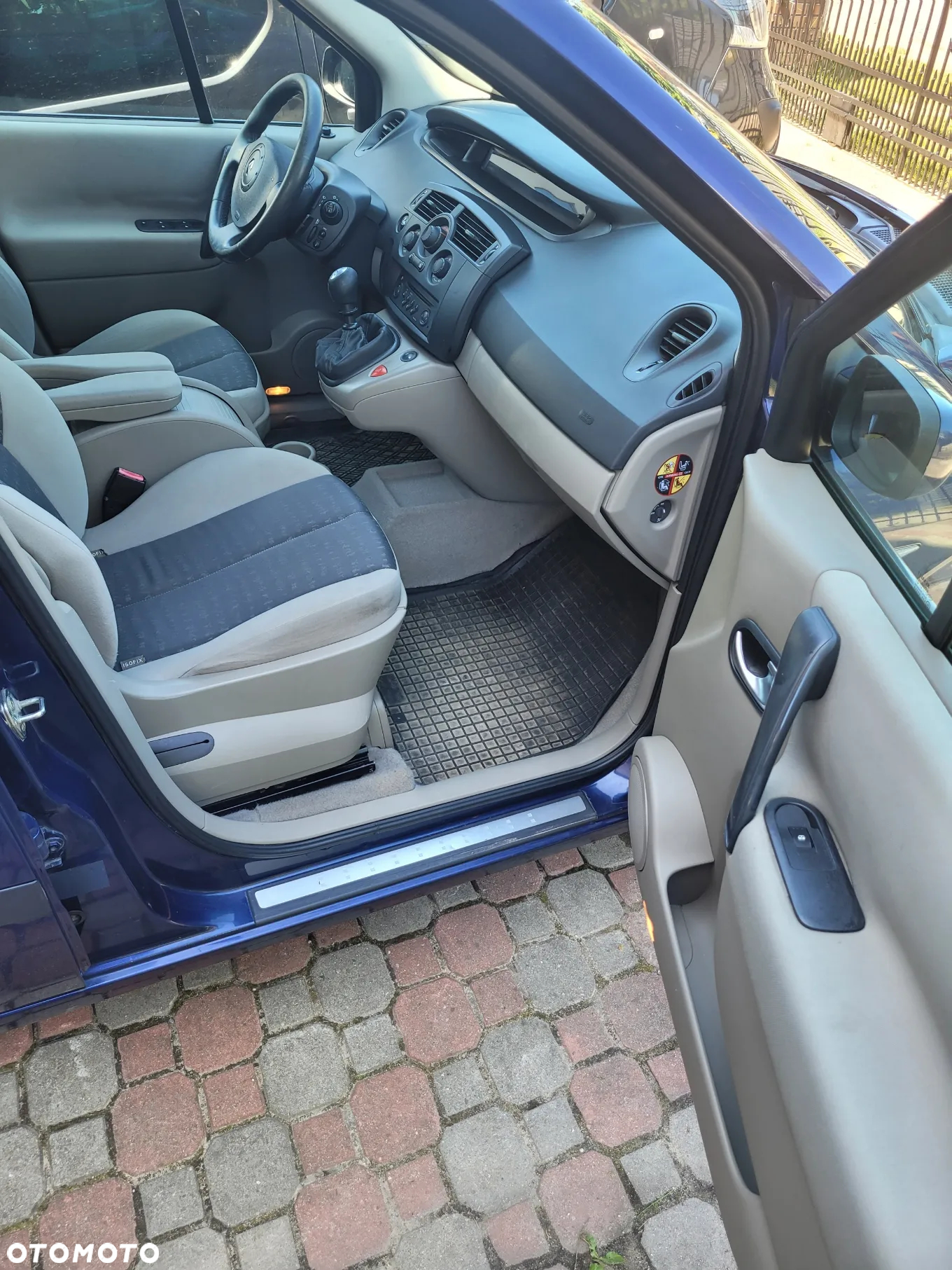 Renault Grand Scenic - 8