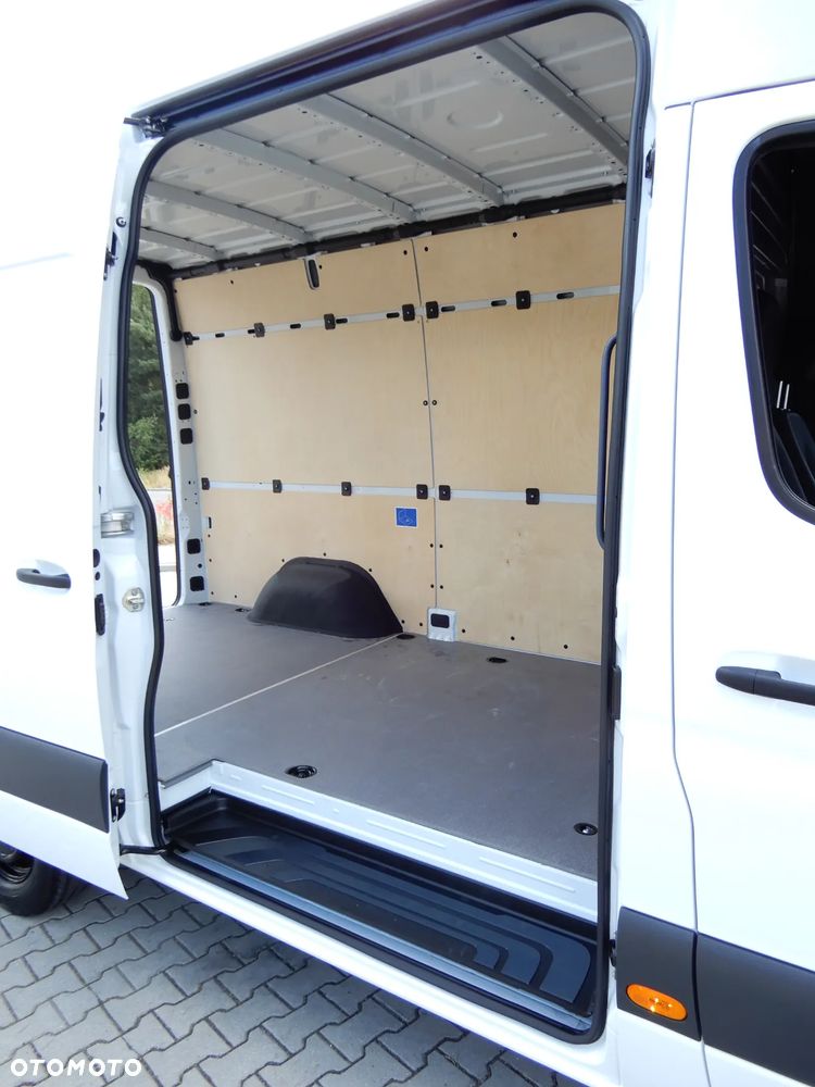 Mercedes-Benz Sprinter 317 CDI 170 Km L2H2 Furgon Blaszak Rozstaw Osi 3665 mm Serwis ASO Stan Jak Nowy UNIKAT - 23
