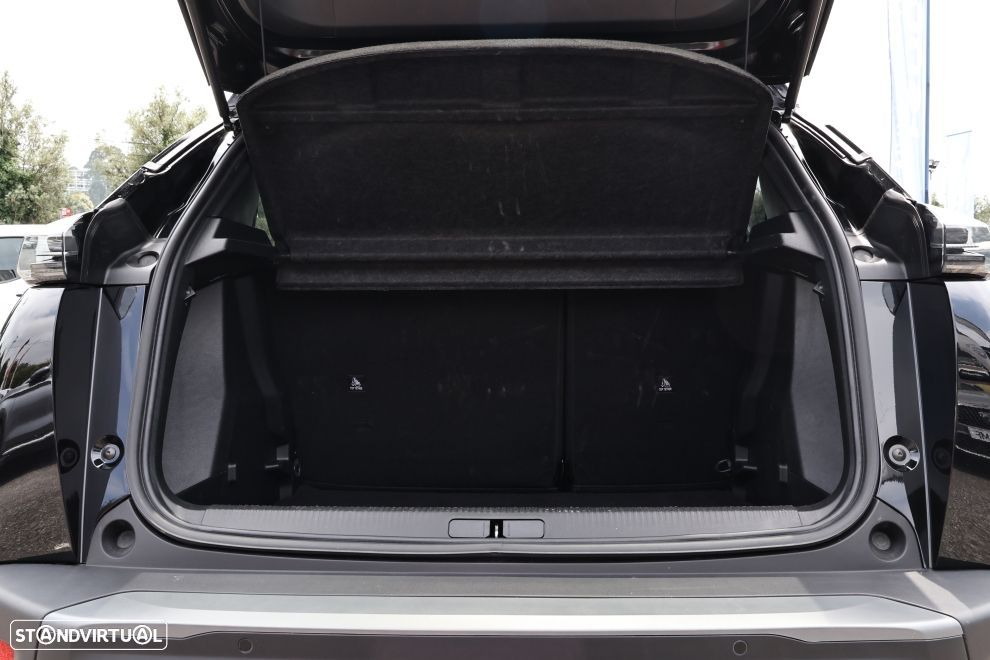 Peugeot 2008 1.2 Hybrid Allure e-DCS6 - 18