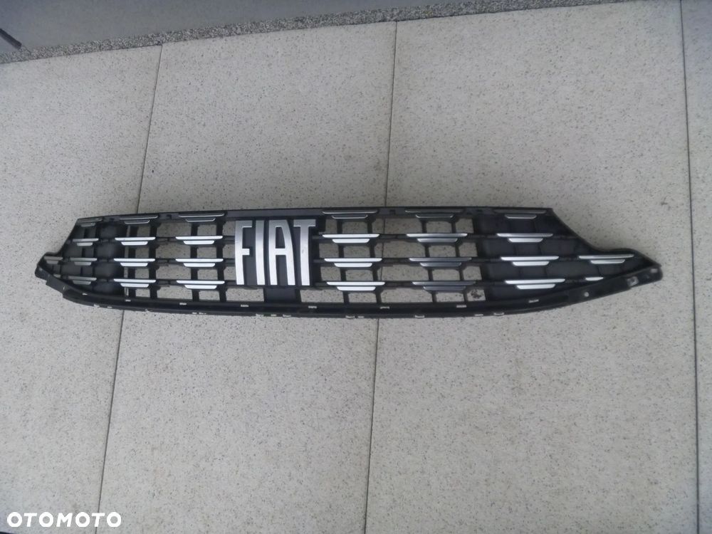 FIAT TIPO II LIFT ATRAPA CHŁODNICY ORYGINAŁ 735734364 - 2
