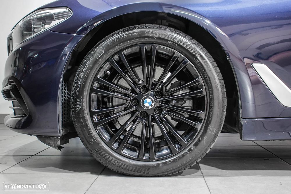 BMW 520 d Touring Aut. Sport Line - 14
