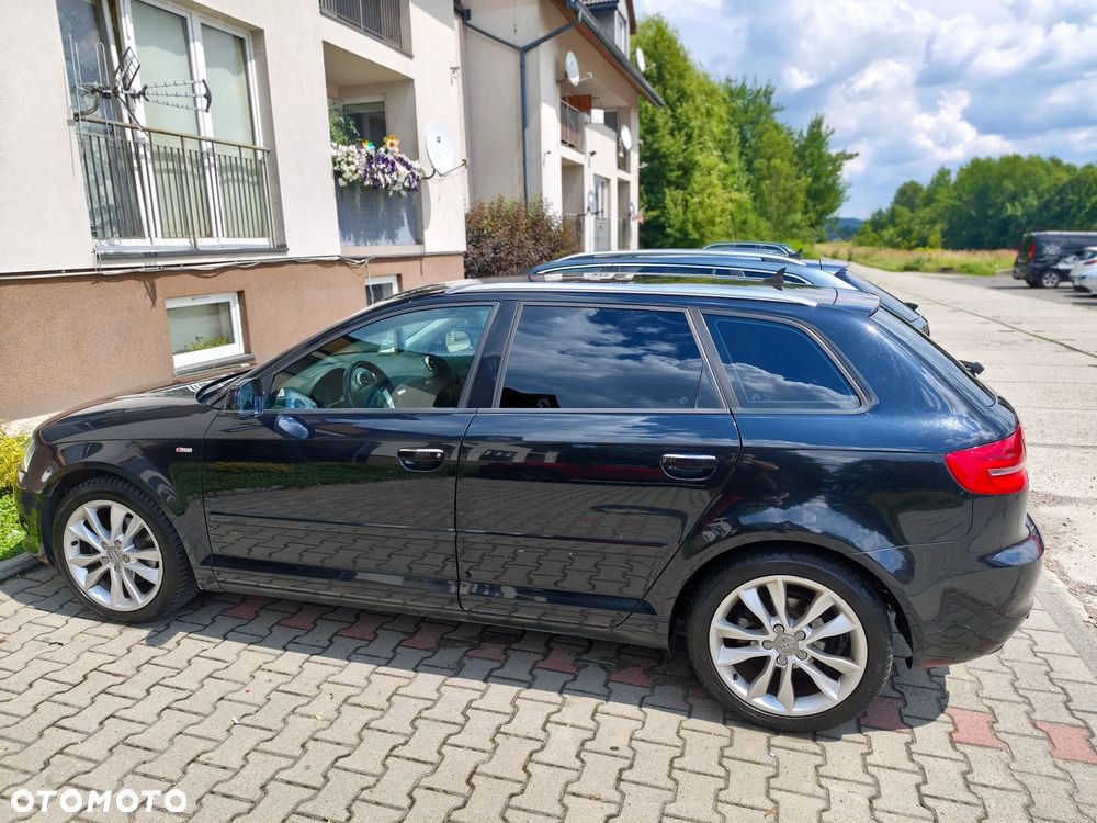 Audi A3 Sportback 2.0 TDI DPF Ambition - 2