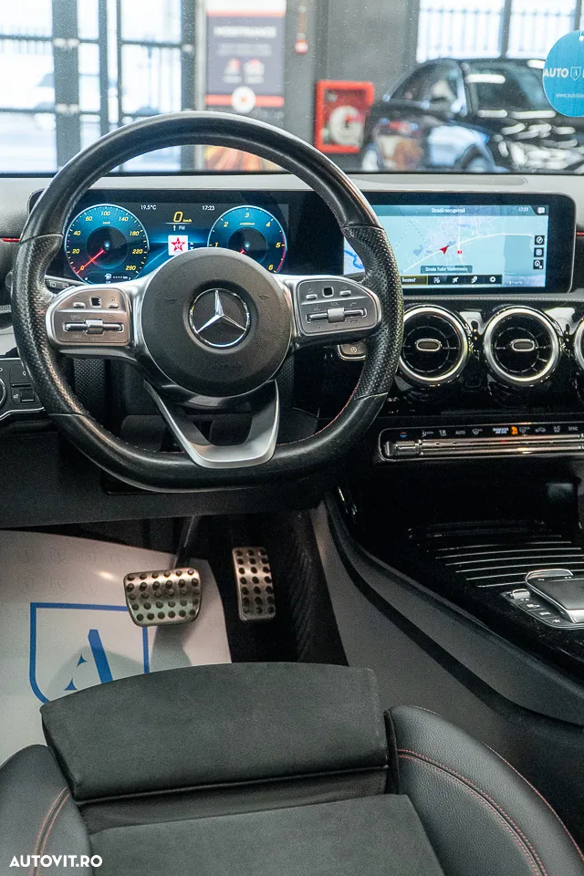Mercedes-Benz A 180 d 7G-DCT AMG Line - 35