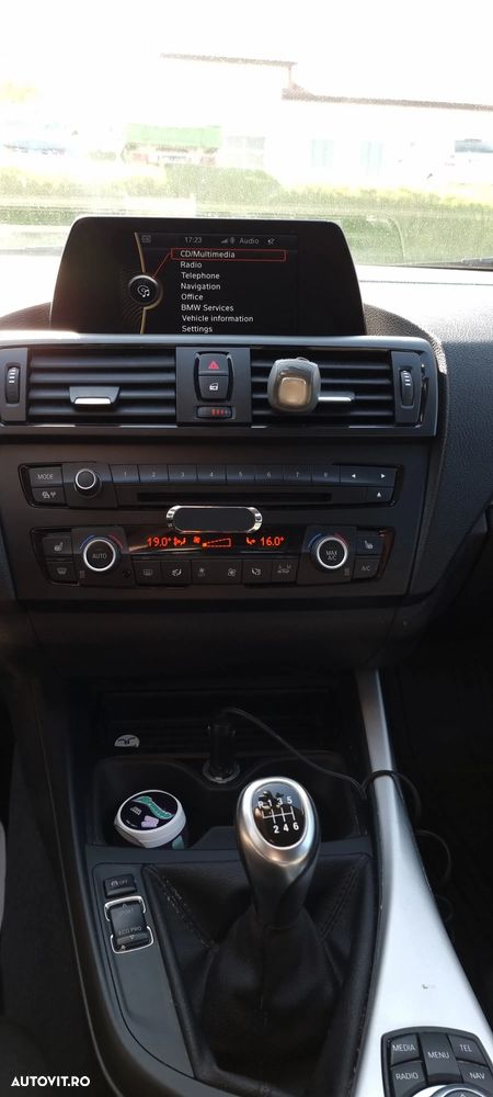 BMW Seria 1 120d xDrive - 10