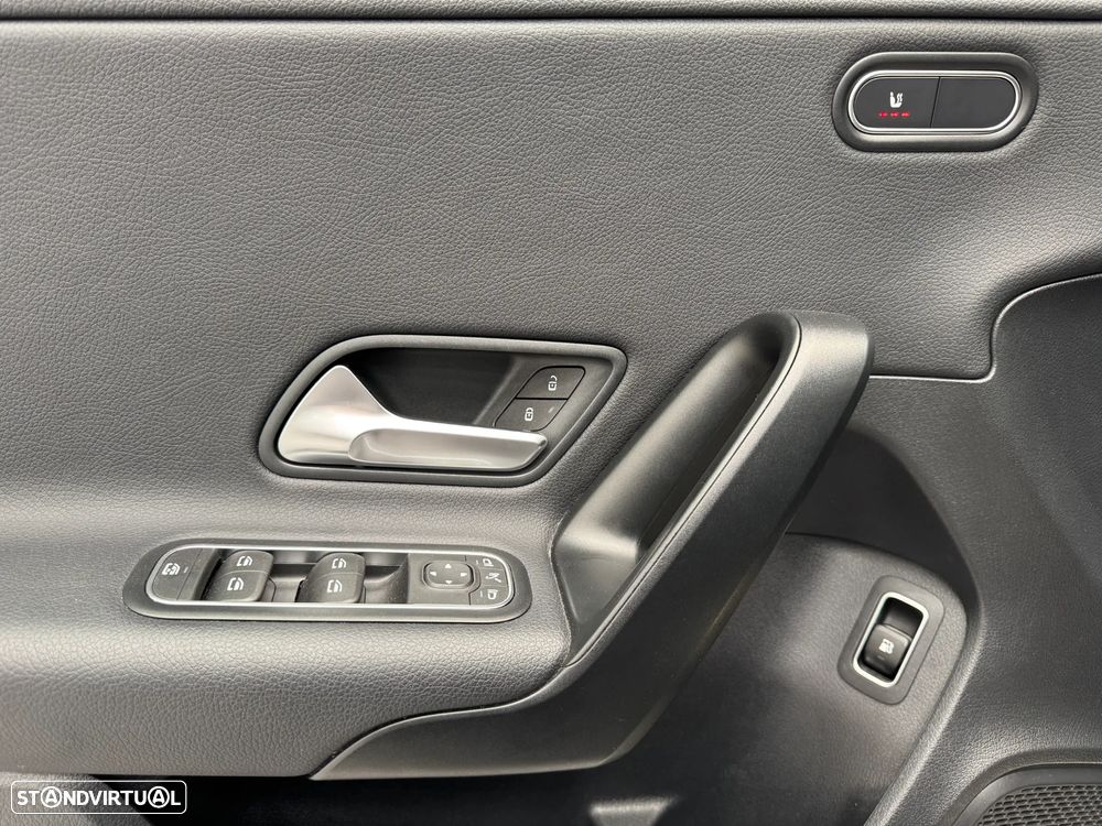 Mercedes-Benz A 250 e Progressive - 13