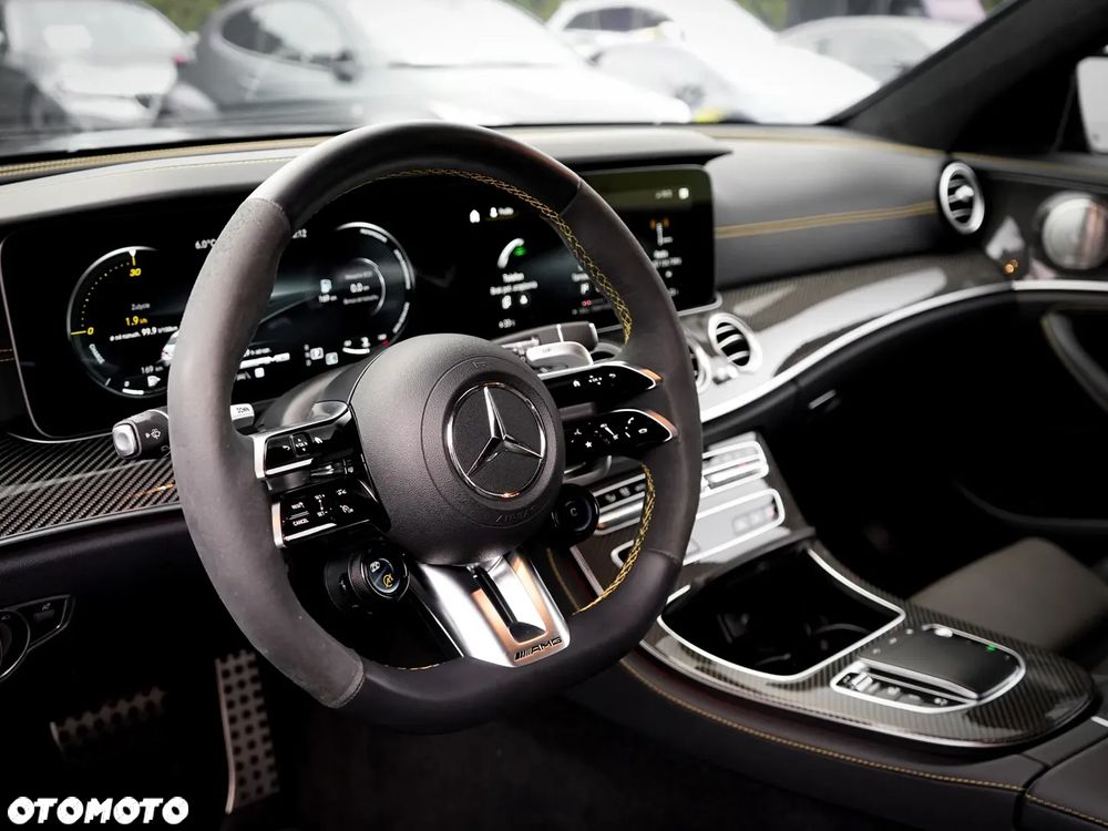 Mercedes-Benz Klasa E AMG 63 S 4Matic+ AMG Speedshift MCT-9G Final Edition - 18