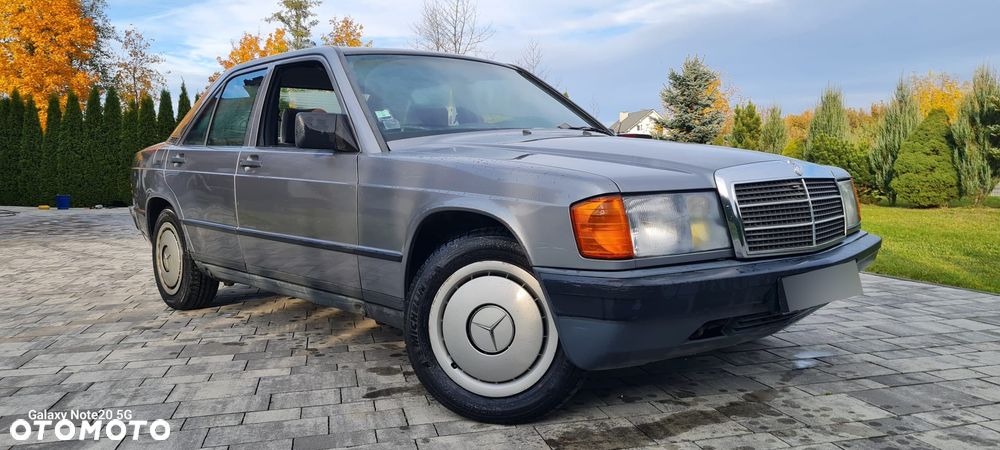 Mercedes-Benz W201 (190) - 17
