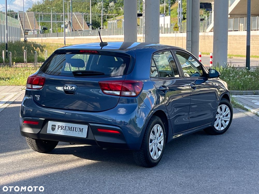 Kia Rio 1.2 M - 11