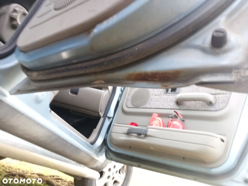 Land Rover Freelander - 18