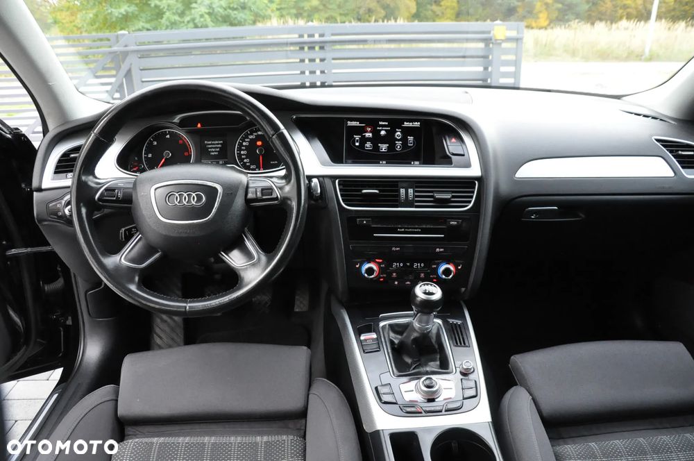Audi A4 Avant - 30