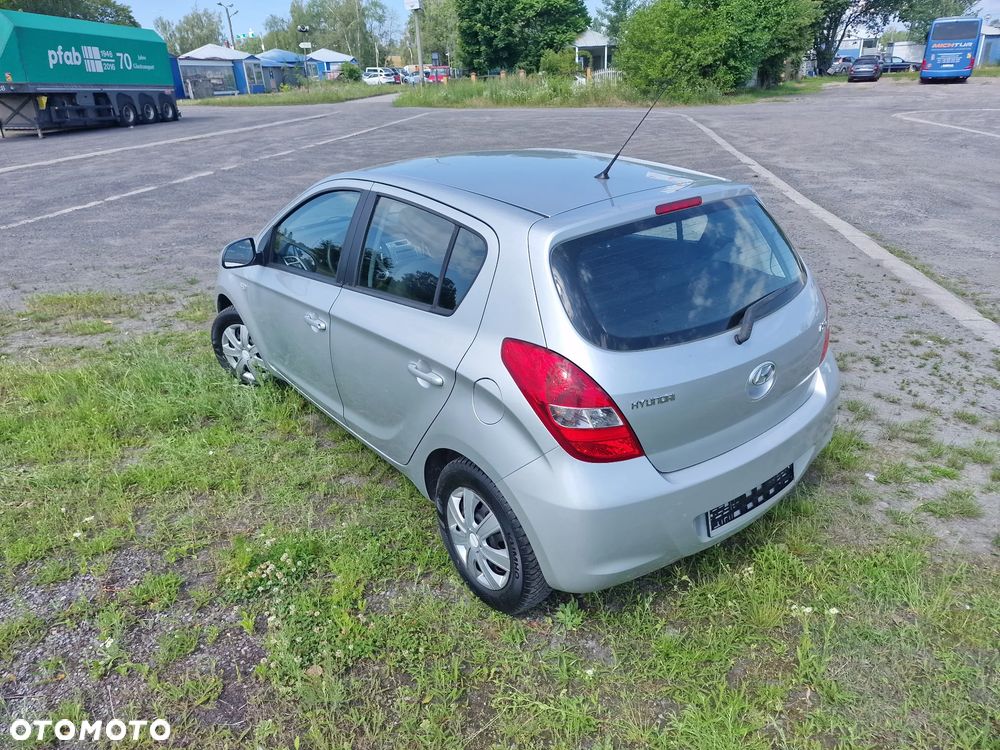 Hyundai i20 1.2 Edition Plus - 13