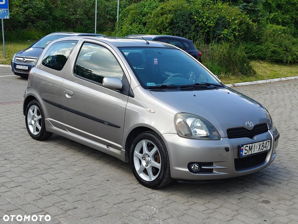 Toyota Yaris - 11
