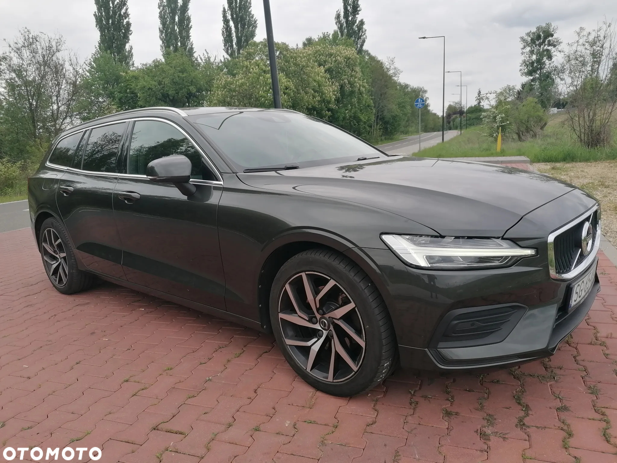 Volvo V60 T4 Momentum - 6