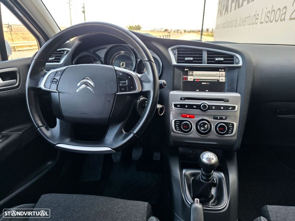 Citroën C4 1.2 PureTech Feel - 26