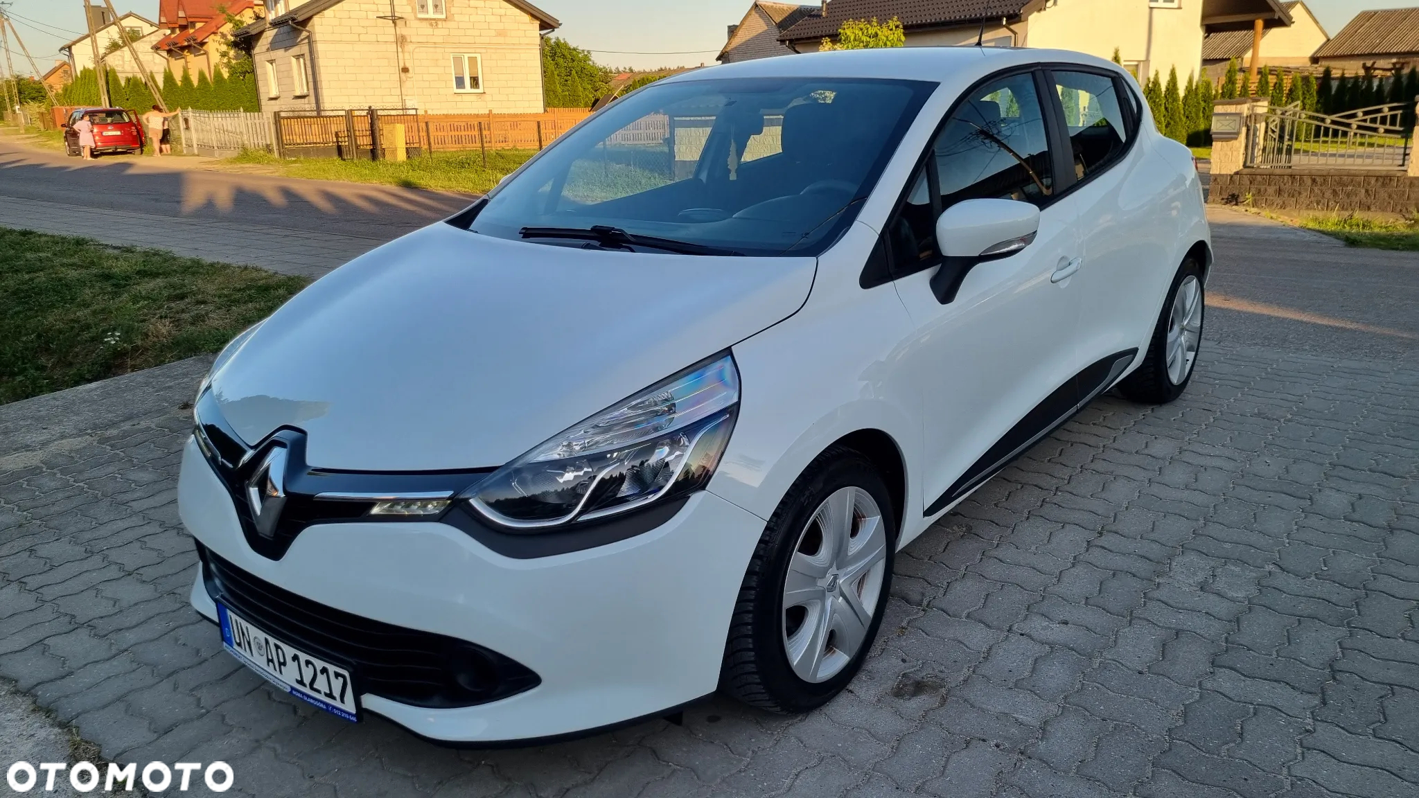 Renault Clio 1.2 16V 75 Authentique - 14