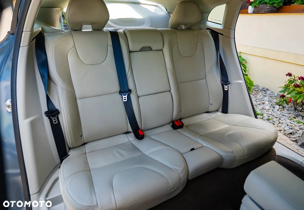 Volvo V40 T4 Powershift Summum - 27