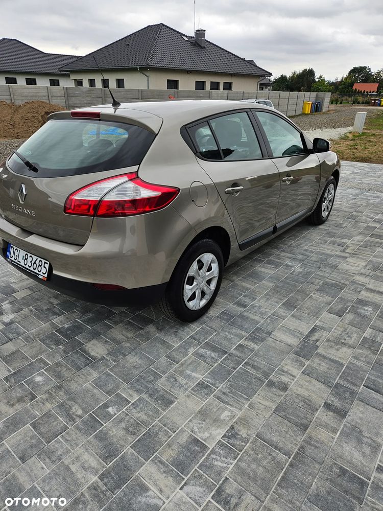 Renault Megane 1.6 16V 100 Authentique - 9