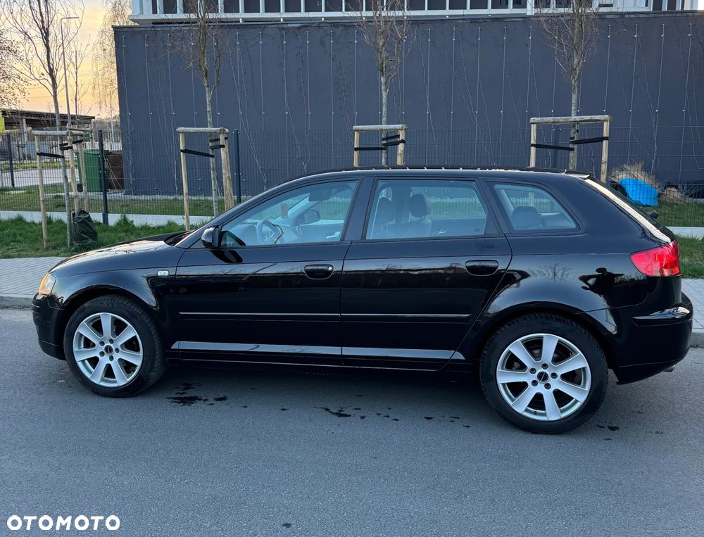 Audi A3 Sportback - 3