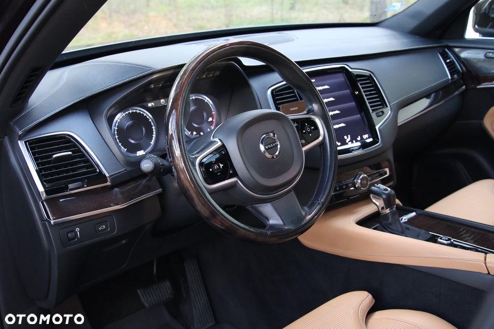 Volvo XC 90 D5 SCR AWD Inscription 7os - 15