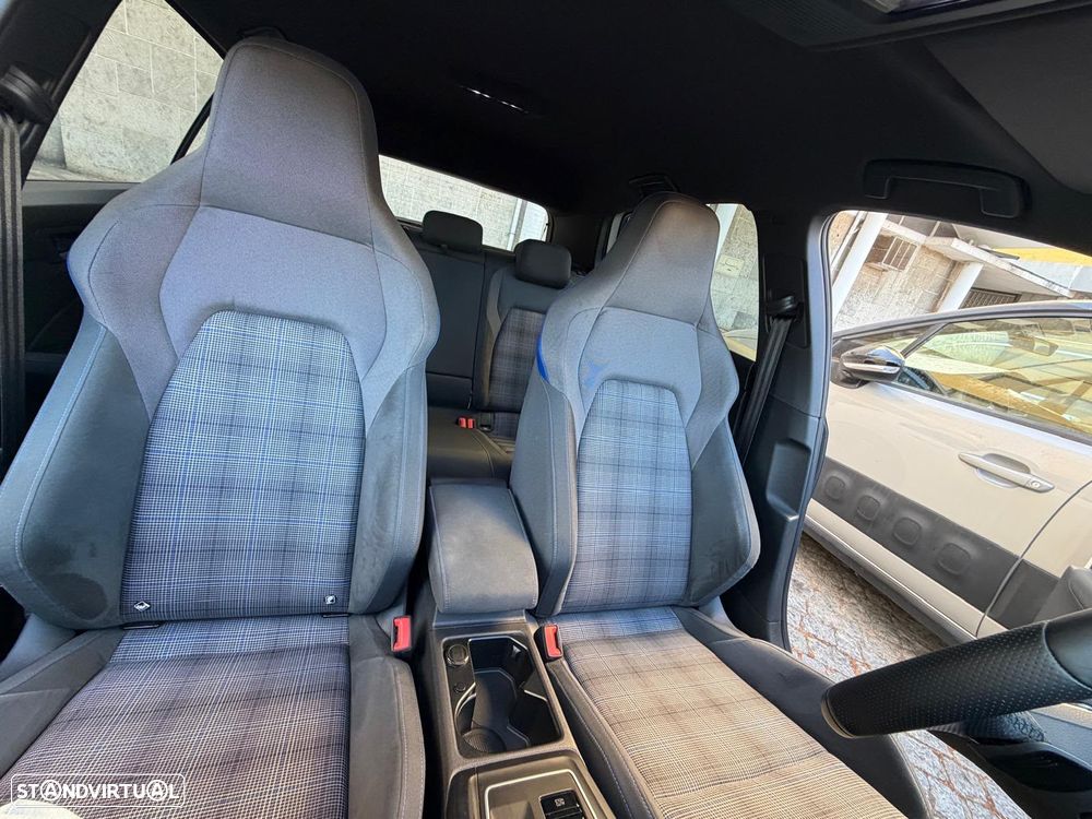 VW Golf - 10