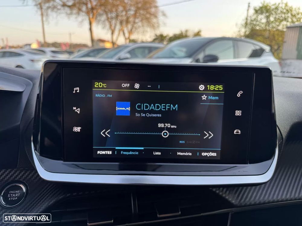 Peugeot e-2008 50 kWh Allure - 11