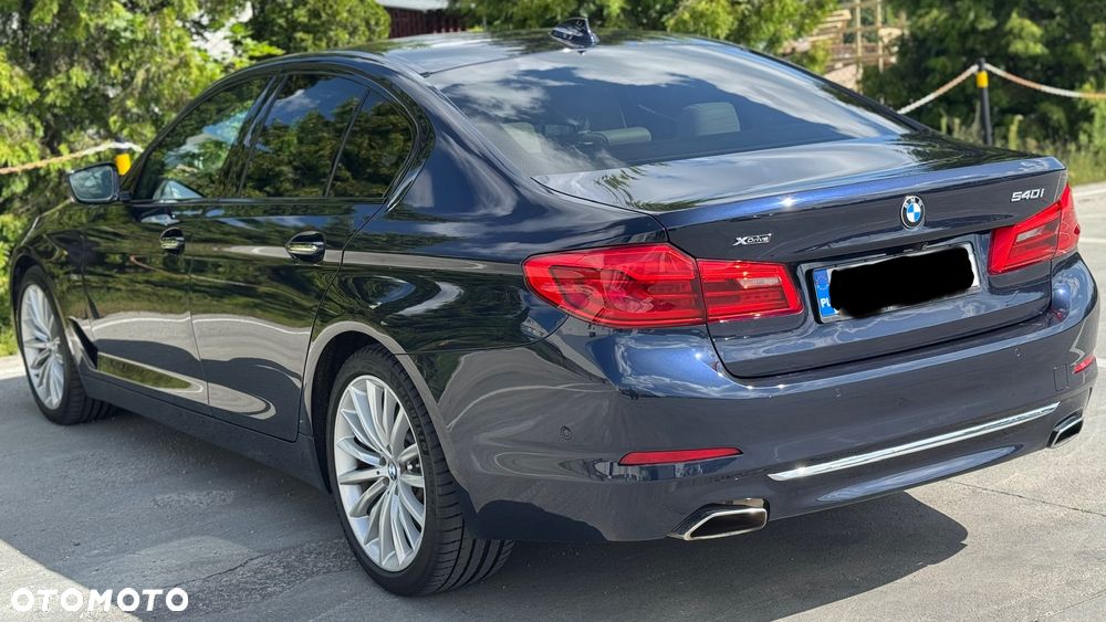 BMW Seria 5 540i Luxury Line sport - 7