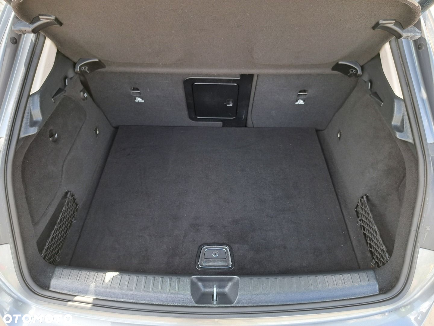Mercedes-Benz GLA 180 d - 7
