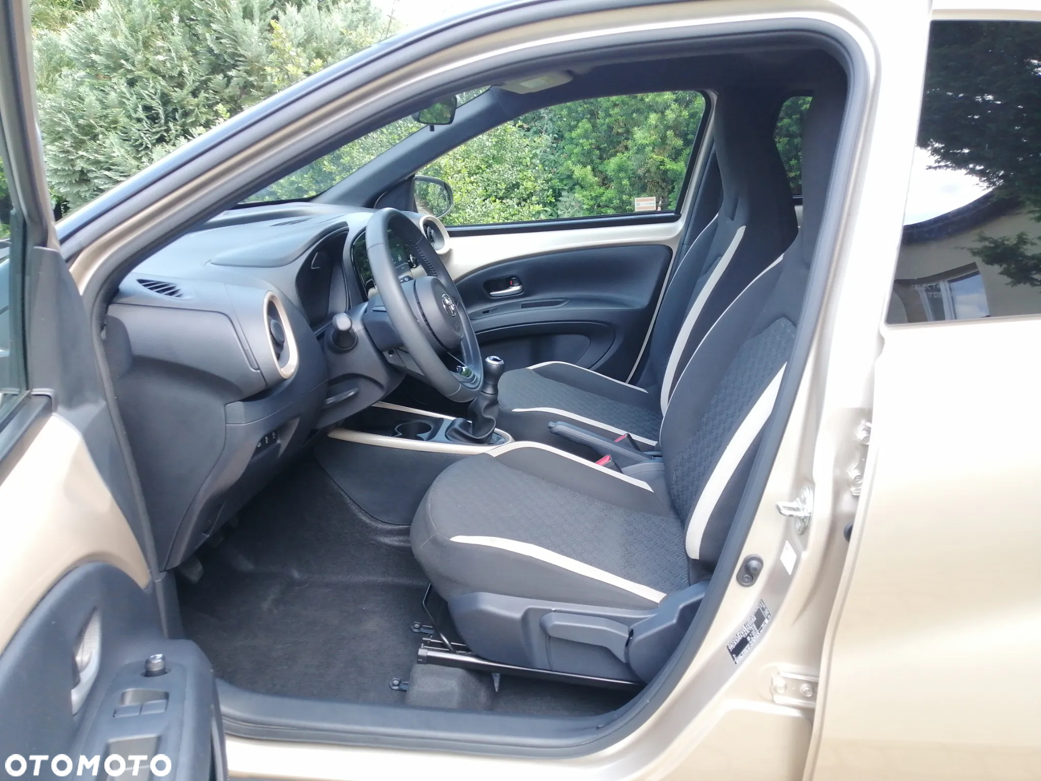 Toyota Aygo X 1.0 VVT-i Selection - 8
