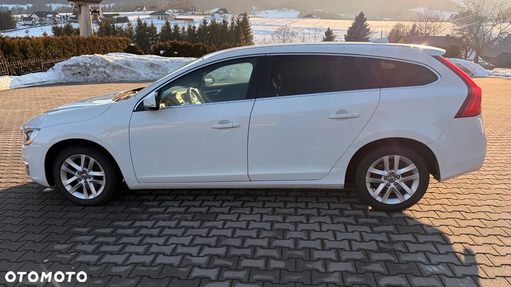 Volvo V60 D4 Summum - 4