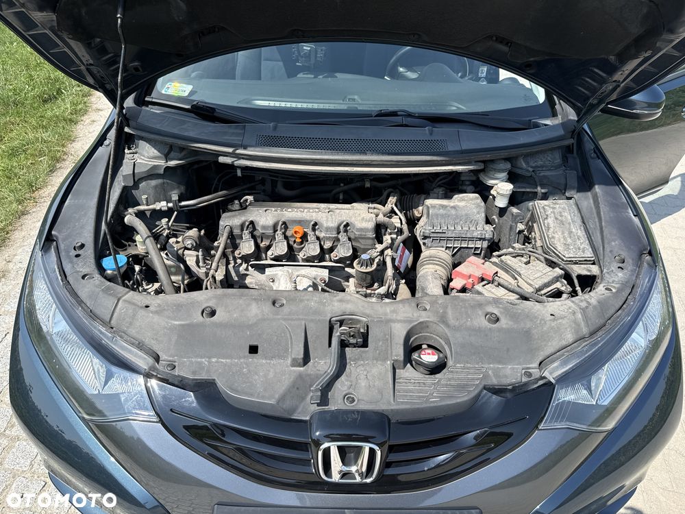 Honda Civic 1.8 Sport - 12