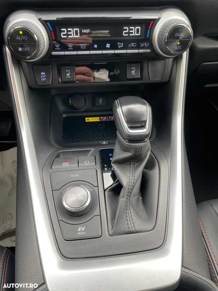 Toyota RAV4 2.5 4x4 Hybrid Adventure - 25