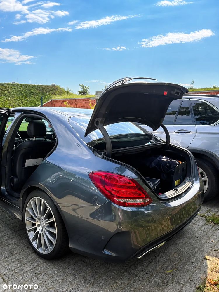 Mercedes-Benz Klasa C 300 7G-TRONIC - 14