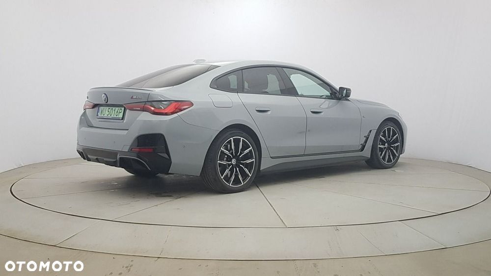 BMW i4 - 6