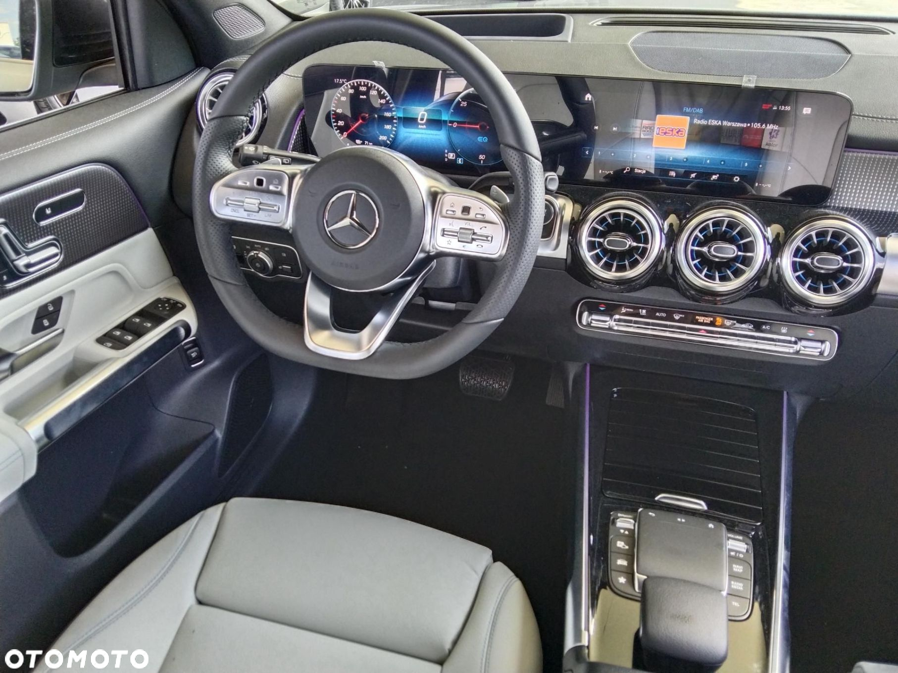 Mercedes-Benz EQB - 7