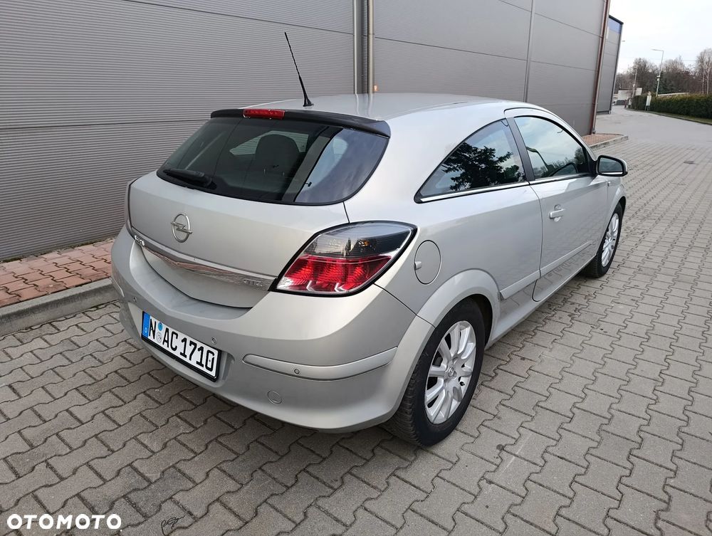 Opel Astra 1.6 Sport - 18