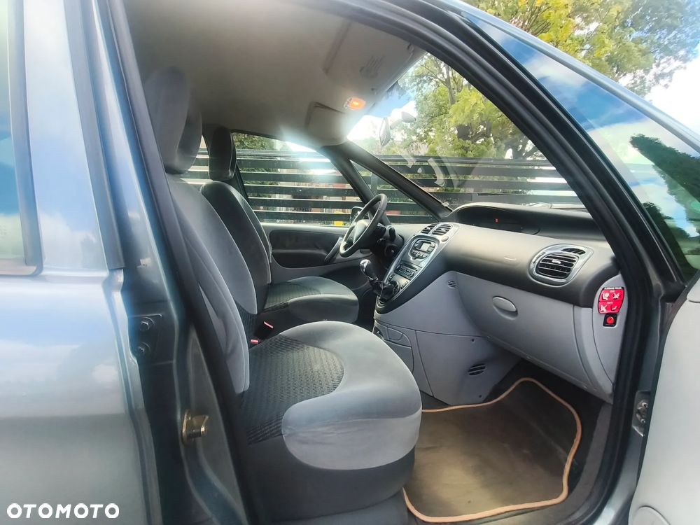 Citroën Xsara Picasso 1.8i Confort - 30