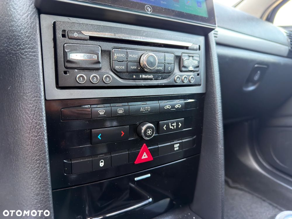 Peugeot 407 1.8 Premium - 19