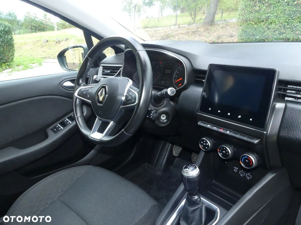 Renault Clio - 29