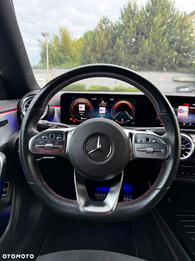 Mercedes-Benz CLA 180 7G-DCT Edition AMG Line - 21