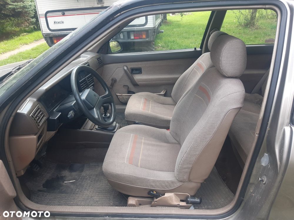 Renault 19 - 5