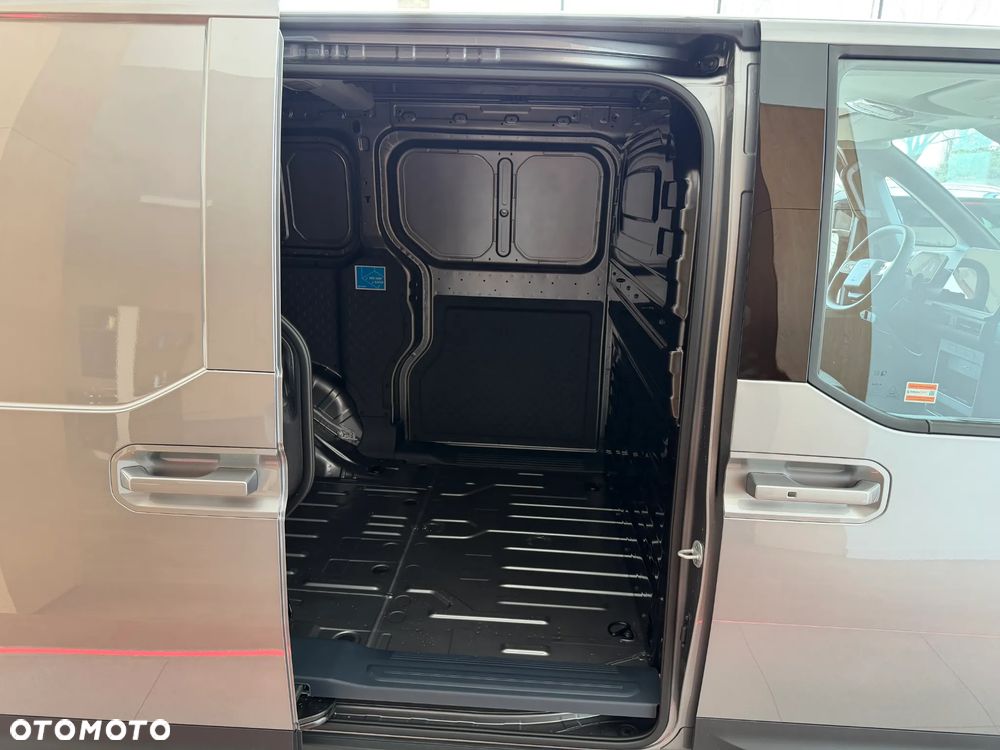 Kia PV5 71.2kWh - 10