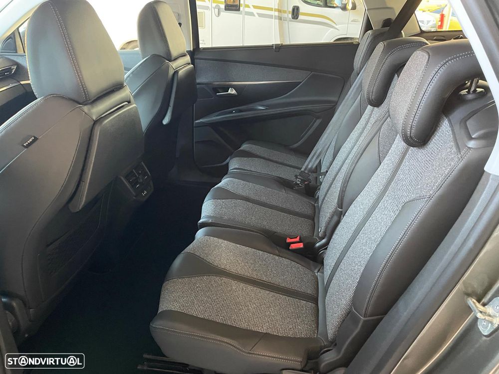 Peugeot 5008 BlueHDI 120 EAT6 Allure - 26